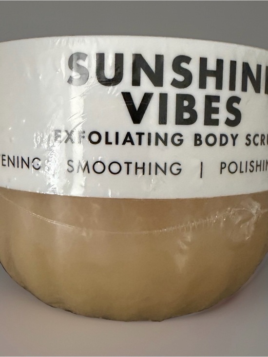 TRULY Other - TRULY Sunshine Vibes Exfoliating Body Scrub